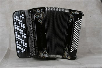 Тульская Гармонь BN-51-BK Баян ученический двухголосный "Тула", 77/46х80-II, черный BN-51-BK