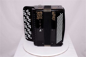 Тульская Гармонь BN-50-BK Баян ученический двухголосный 92/55х120/50-II с готово-выборным акком BN-50-BK