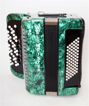 Weltmeister Romance603-III-72/60-GR Romance 603 Аккордеон кнопочный 60/72/III/5, зеленый Romance603-III-72/60-GR