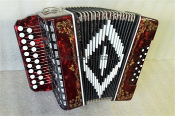 Шуйская Гармонь SZ48/1ХL-A-RED Гармонь «Чайка» 21х12-II, красная, ля мажор, роспись SZ48/1ХL-A-RED