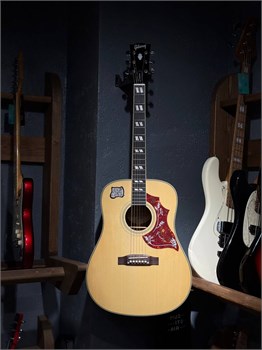 Gibson Hummingbird Custom Copy (не такая как все) Hummingbird Custom Copy