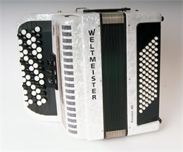 Weltmeister Romance602-II-72/60-WH Romance 602 Аккордеон кнопочный 60/72/II/3, белый Romance602-II-72/60-WH