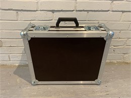 Safeincase SNC17-2199 Кейс универсальный для 8-ми микрофонов с отсеком для коммутации SNC17-2199