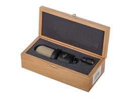 Октава 1051122 МК-105-Ч-ФДМ Микрофон конденсаторный, черный, деревянный футляр 1051122